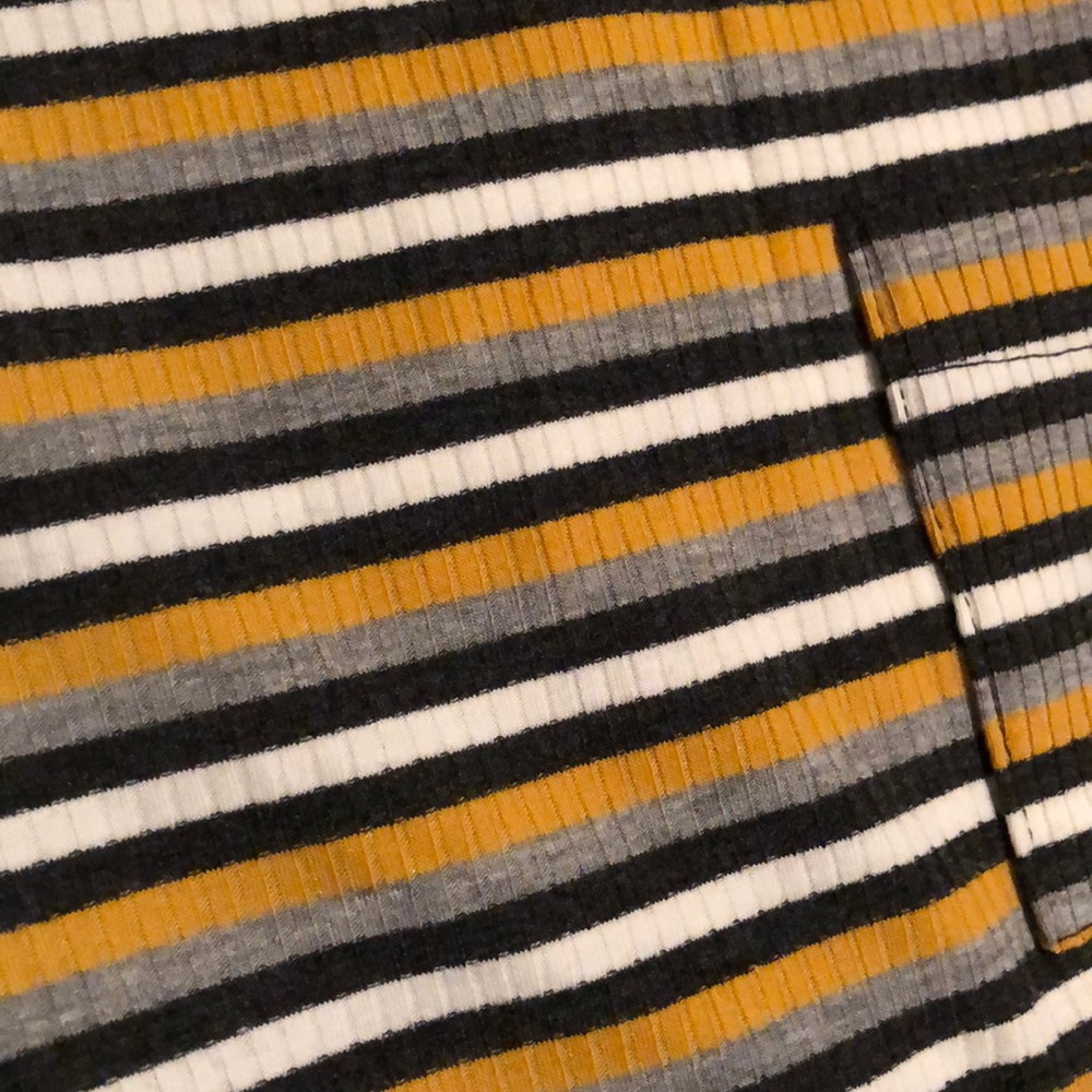Lularoe Carly - Picture 2 of 3